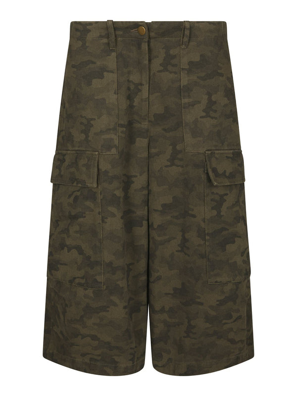 ISLANA CAMOU SHORTS